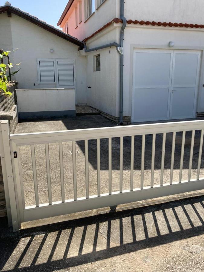 Beach Apartments Privlaka  Eksteriør billede